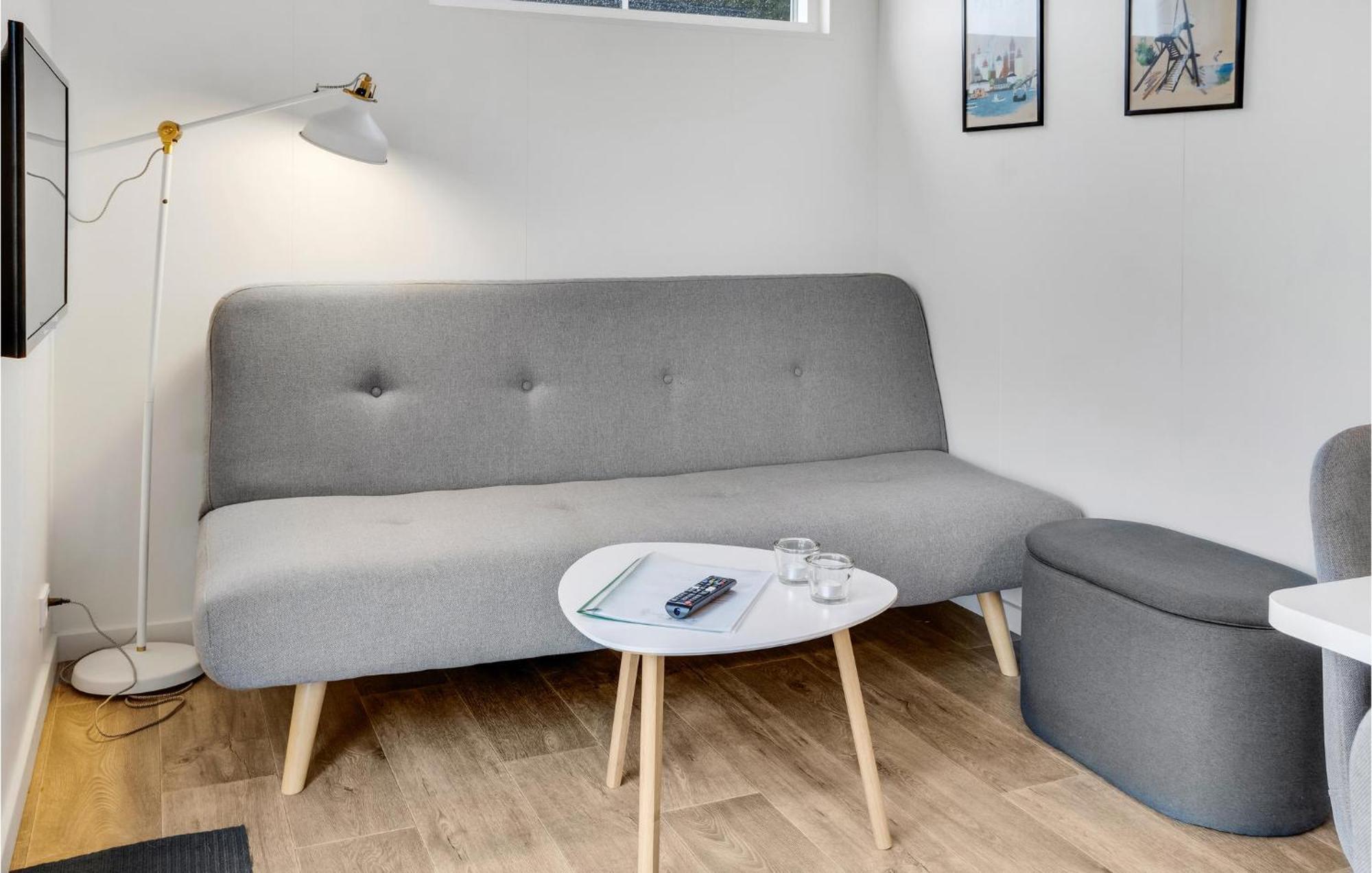 Amazing Apartment In Vaeggerlose With Kitchenette Bøtø By Bagian luar foto