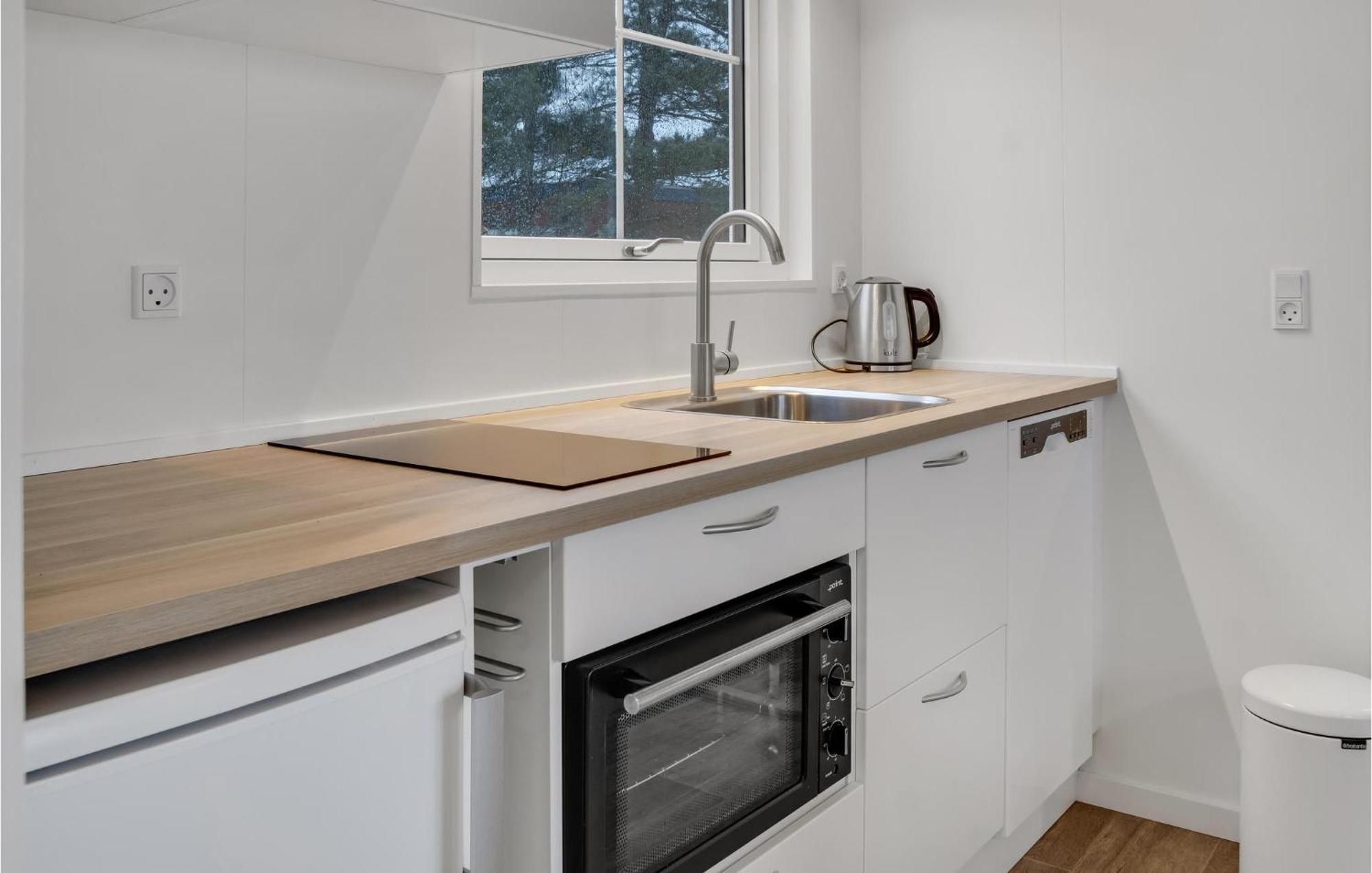 Amazing Apartment In Vaeggerlose With Kitchenette Bøtø By Bagian luar foto